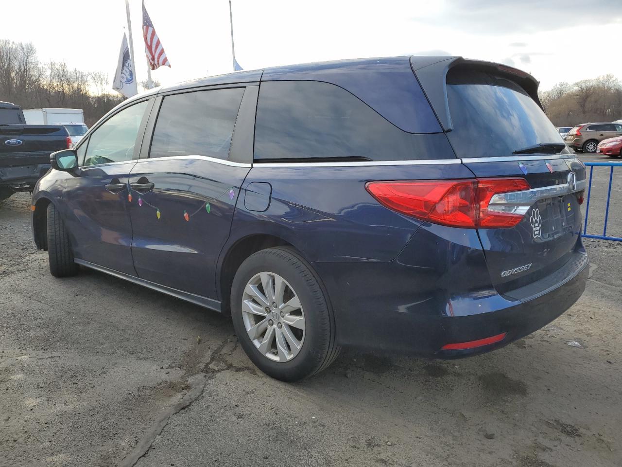2018 Honda Odyssey VIN 5FNRL6H27JB085770 Copart auction photo, front end / minor dent/scratches damage thumbnail 2