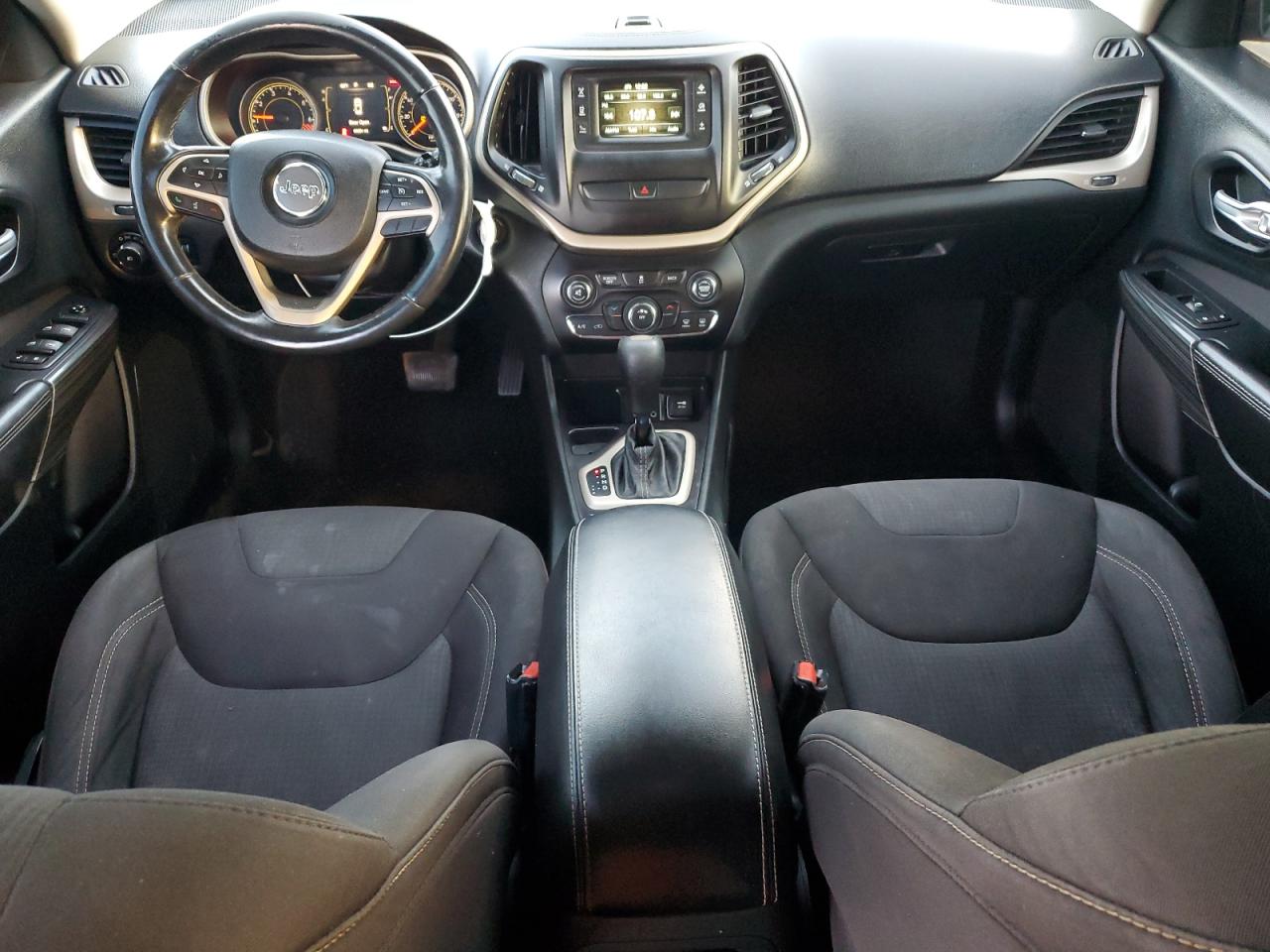 2015 Jeep Grand Cherokee VIN 1C4PJLCB8FW683842 Copart auction photo, minor dent/scratches damage thumbnail 8