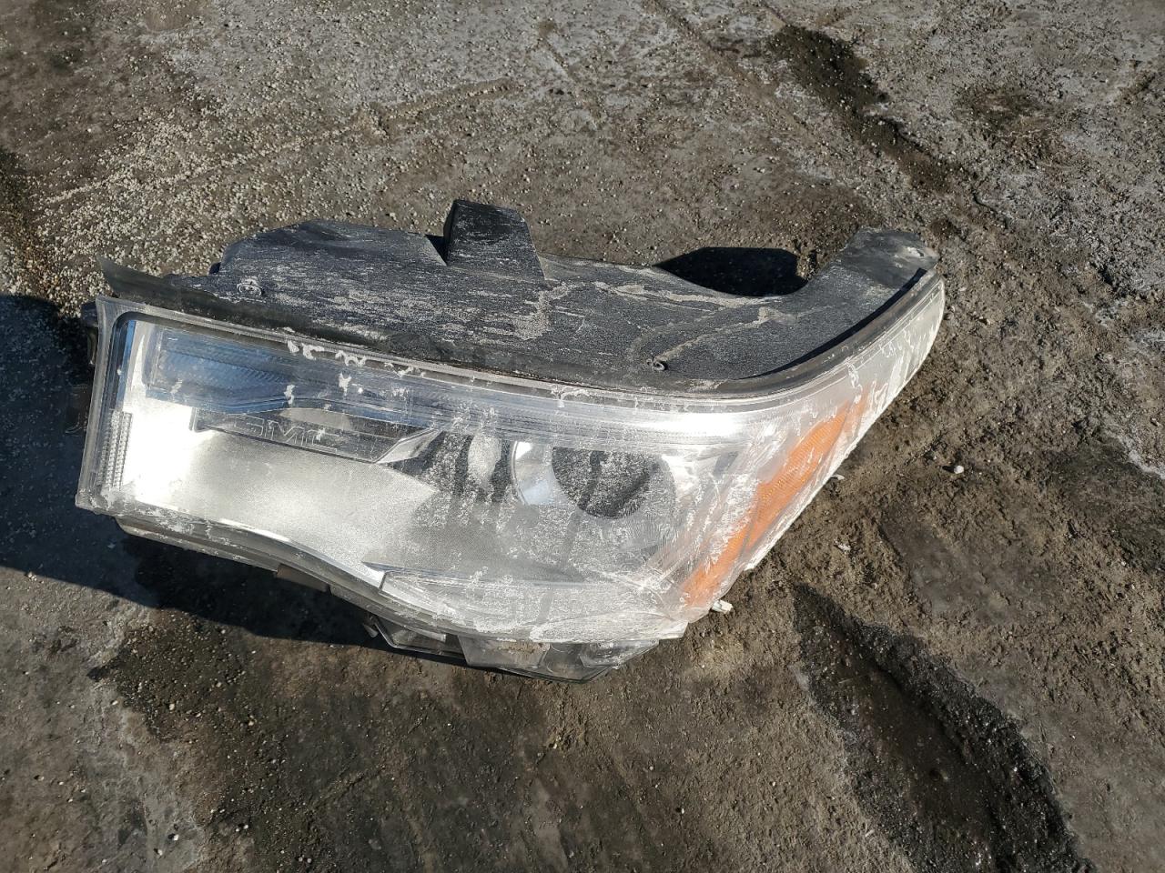 2019 GMC Acadia VIN 1GKKNSLS6KZ266872 Copart auction photo, front end / all over damage thumbnail 15