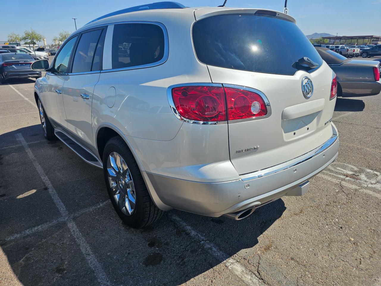 2012 Buick Enclave VIN 5GAKVDED5CJ238956 Copart auction photo, normal wear / minor dent/scratches damage thumbnail 4