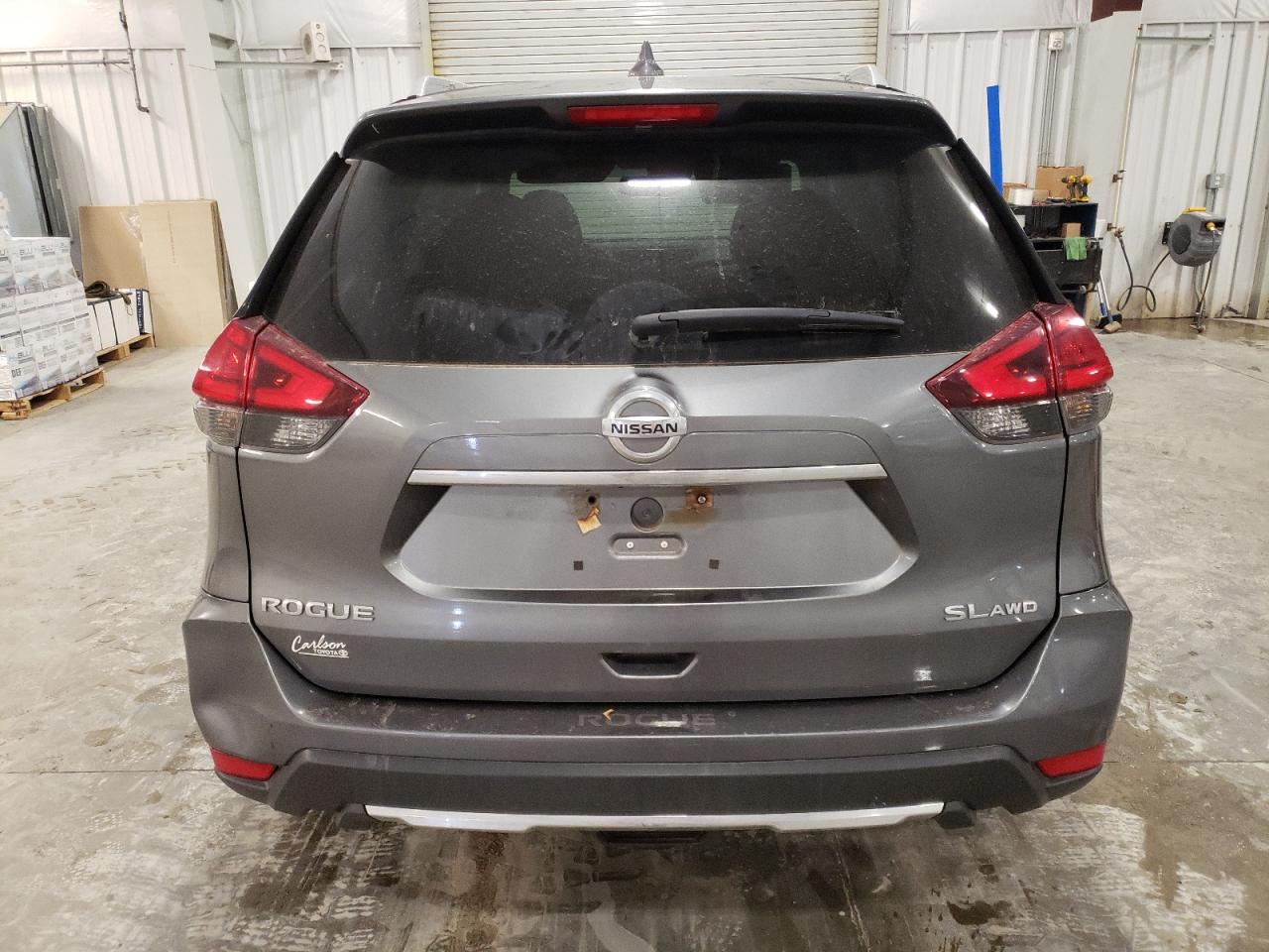 2017 Nissan Rogue VIN 5N1AT2MVXHC762402 Copart auction photo, front end / side damage thumbnail 6