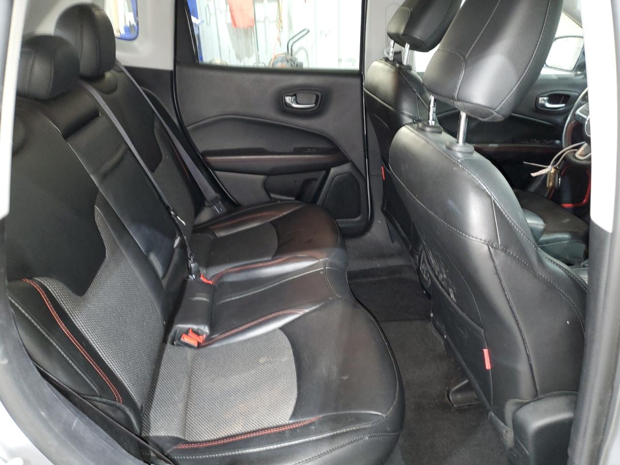 2019 Jeep Compass VIN 3C4NJDDB6KT747971 Copart auction photo, side / front end damage thumbnail 11