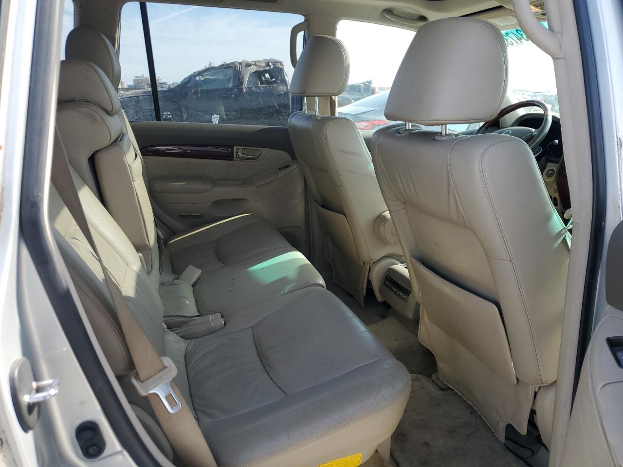 2008 Lexus GX VIN JTJBT20X880148947 Copart auction photo, minor dent/scratches / mechanical damage thumbnail 11