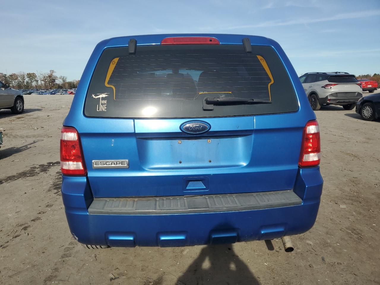 2011 Ford Escape VIN 1FMCU9C70BKA53301 Copart auction photo, front end / minor dent/scratches damage thumbnail 6