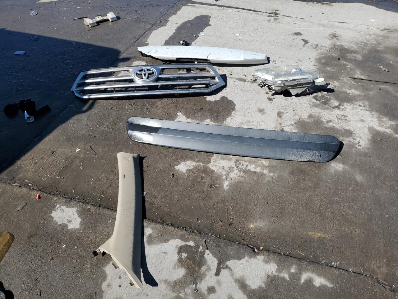 2012 Toyota Highlander VIN 5TDYK3EH5CS075615 Copart auction photo, rollover damage thumbnail 13
