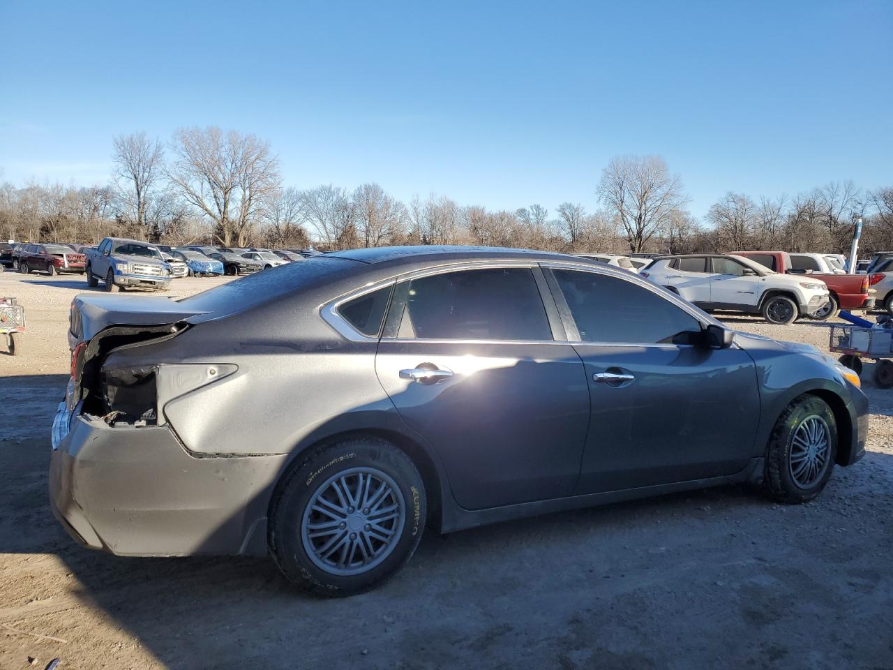 2017 Nissan Altima VIN 1N4AL3AP2HC127485 Copart auction photo, rear end damage thumbnail 3