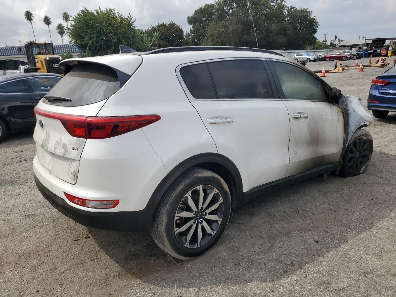 2018 KIA Sportage VIN KNDPN3AC2J7358333 Copart auction photo, burn - engine / missing/altered vin damage thumbnail 3