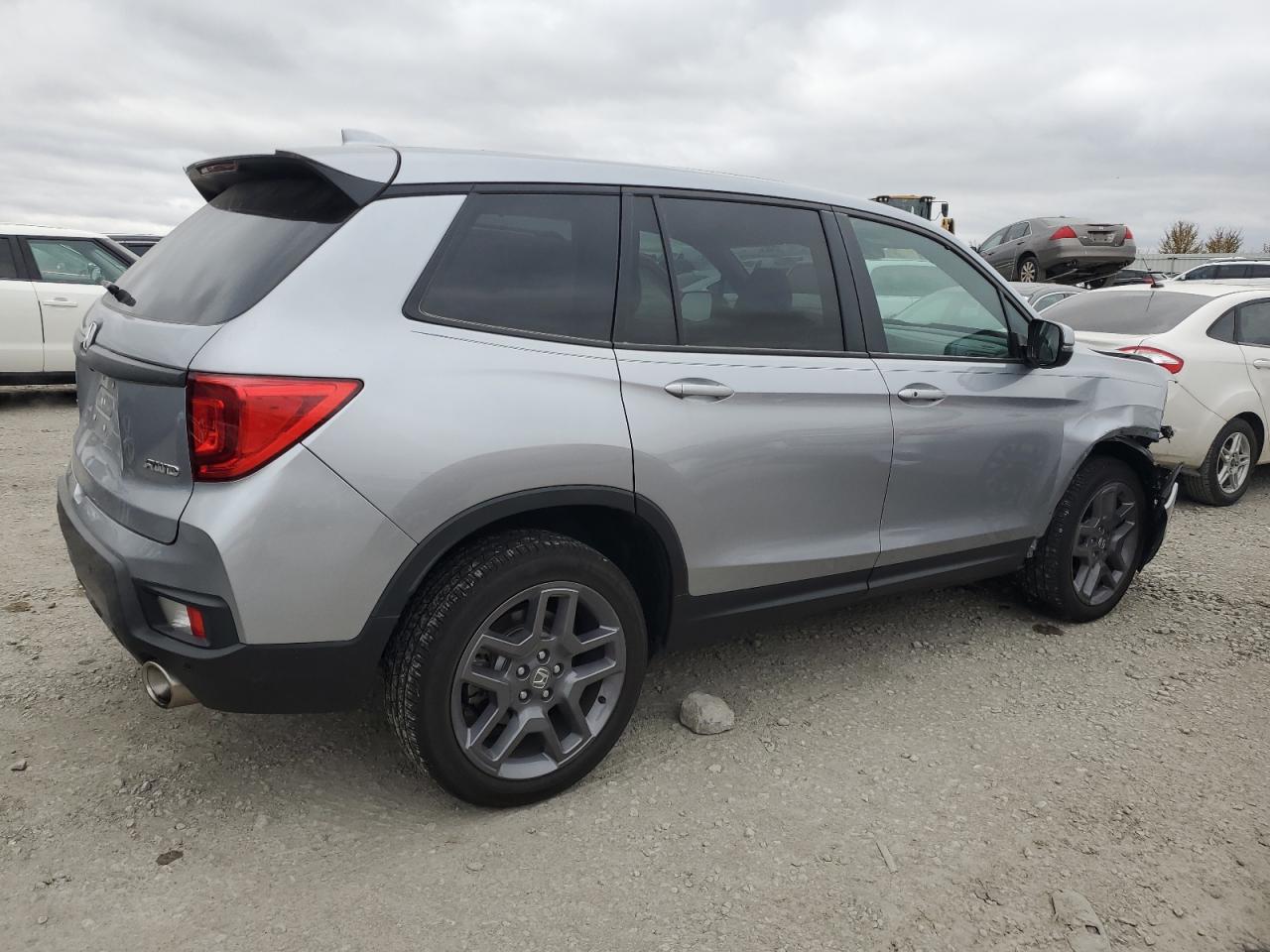 2022 Honda Passport VIN 5FNYF8H54NB031552 Copart auction photo, front end damage thumbnail 3