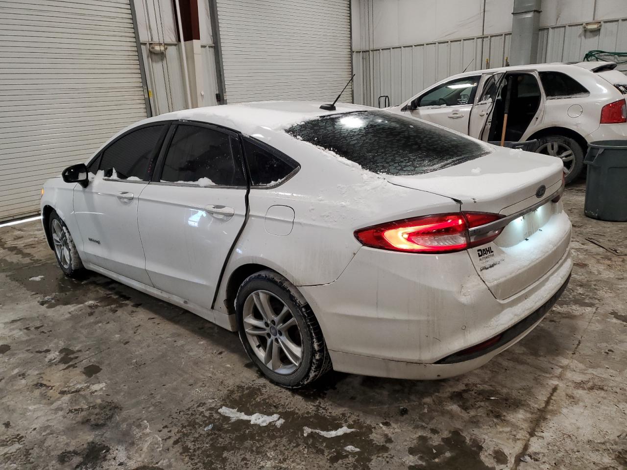 2018 Ford Fusion VIN 3FA6P0LU2JR226911 Copart auction photo, front end damage thumbnail 2