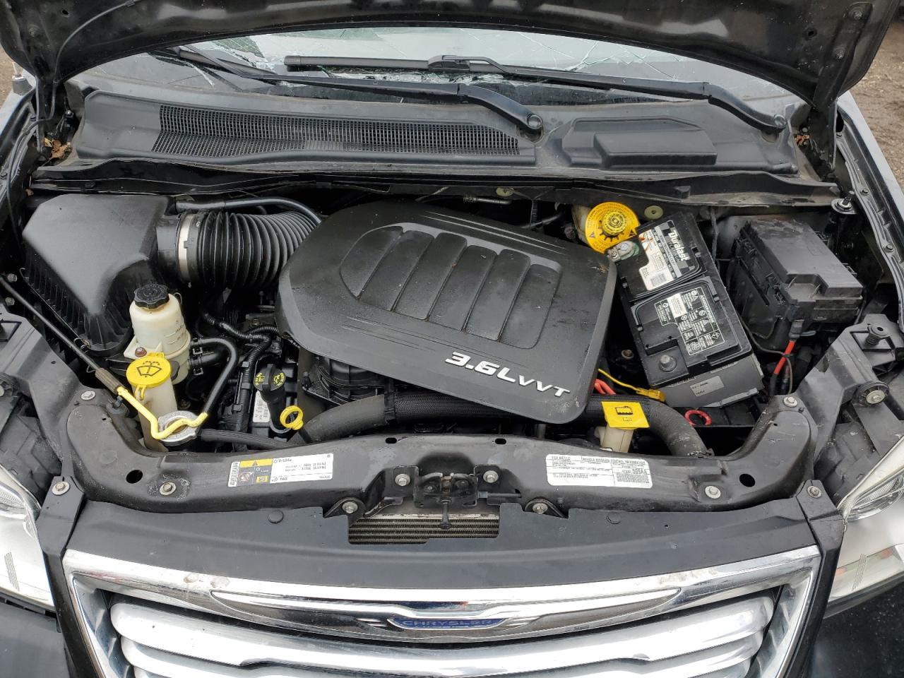 2016 Chrysler Town & Country VIN 2C4RC1BG6GR305646 Copart auction photo, all over damage thumbnail 13