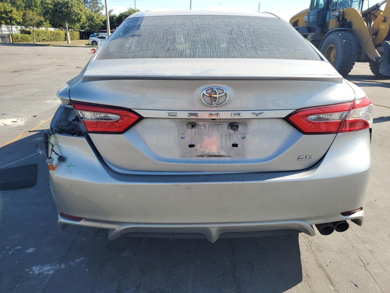2018 Toyota Camry VIN 4T1B11HK6JU663760 Copart auction photo, side damage thumbnail 6