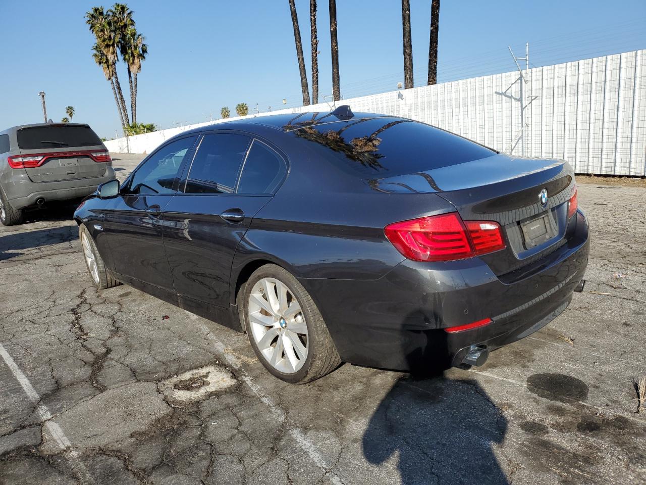 2011 BMW 5er VIN WBAFR7C53BC605287 Copart auction photo, front end / minor dent/scratches damage thumbnail 2