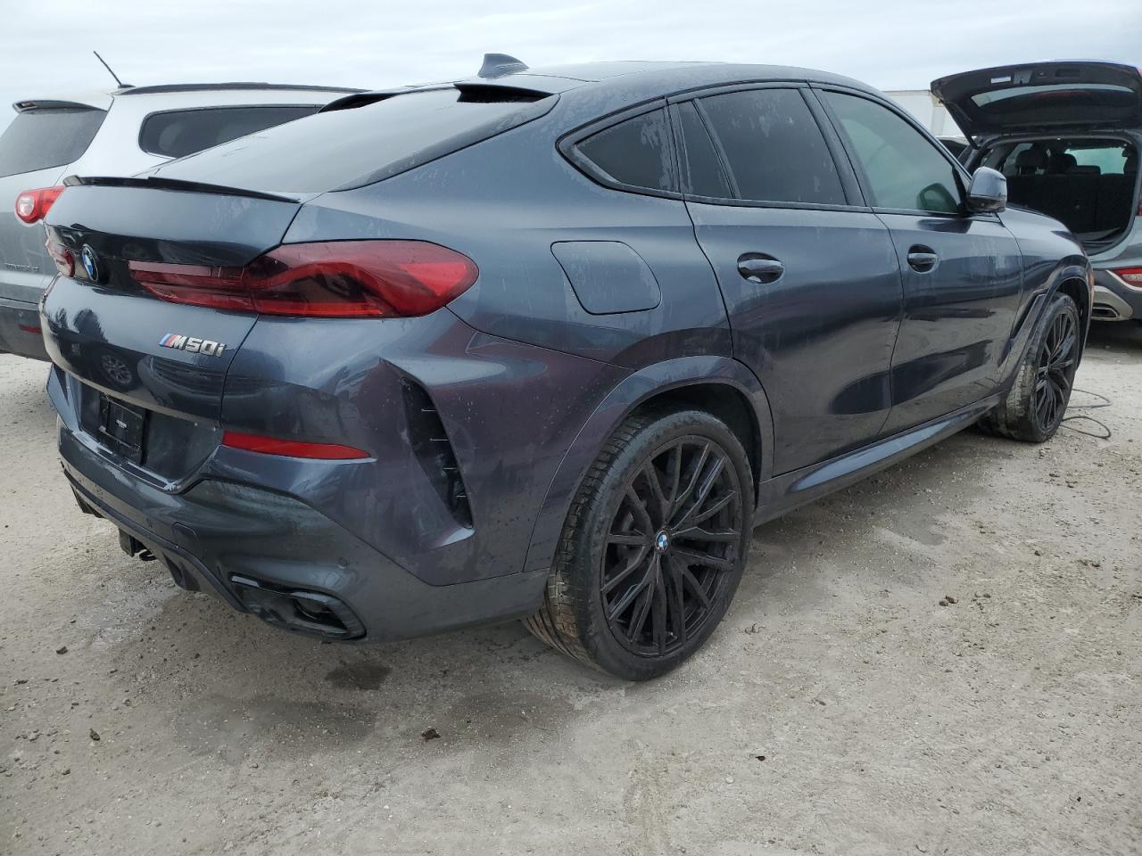 2022 BMW X6 VIN 5UXCY8C09N9L37672 Copart auction photo, water/flood damage thumbnail 3