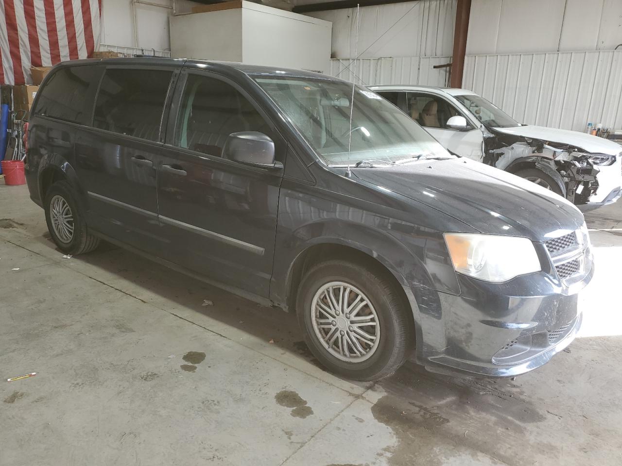 2013 Dodge Caravan VIN 2C4RDGBG1DR658985 Copart auction photo, front end damage thumbnail 4