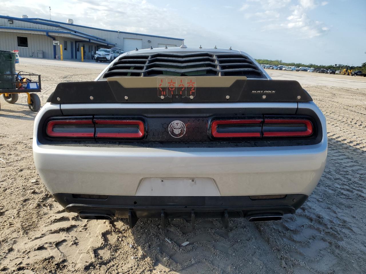 2020 Dodge Challenger VIN 2C3CDZFJ2LH125494 Copart auction photo, front end / side damage thumbnail 6