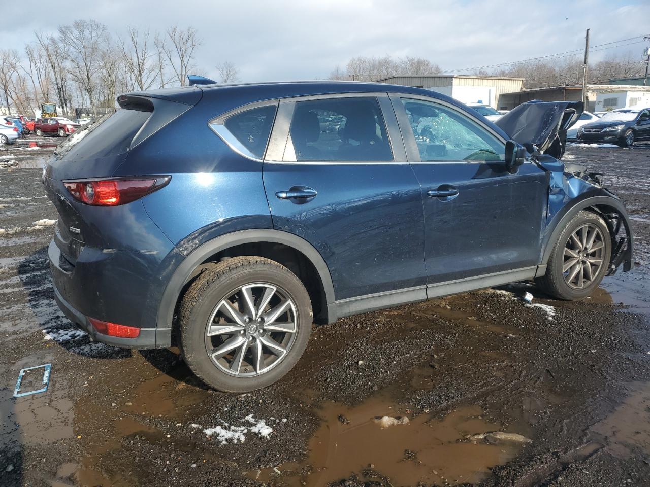 2018 Mazda CX-5 VIN JM3KFBCM5J0353540 Copart auction photo, front end damage thumbnail 3