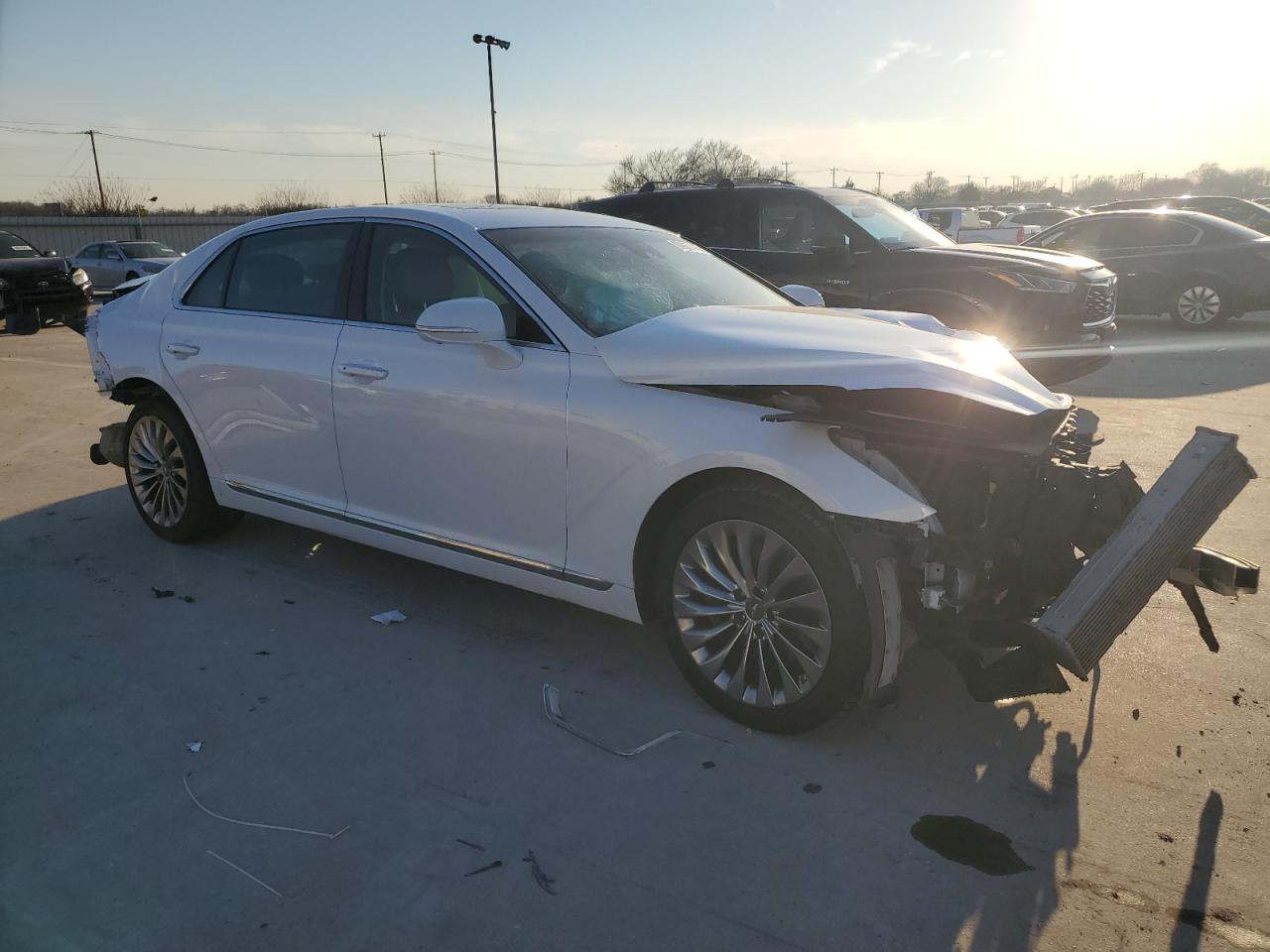 2019 Genesis G90 VIN KMHG34JA2KU053343 Copart auction photo, all over damage thumbnail 4