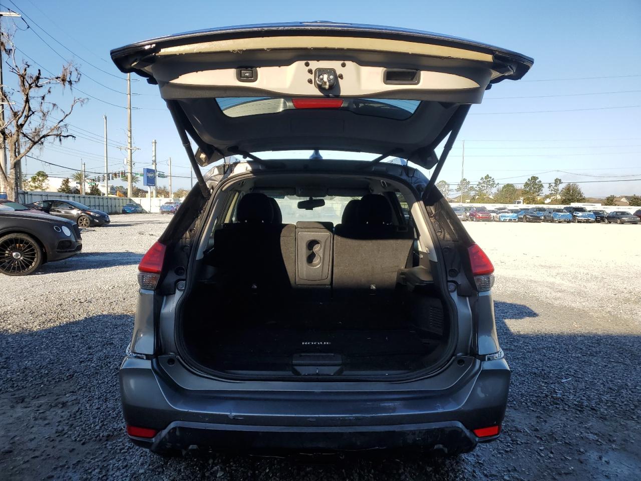 2017 Nissan Rogue VIN KNMAT2MV2HP567326 Copart auction photo, front end / rear end damage thumbnail 6