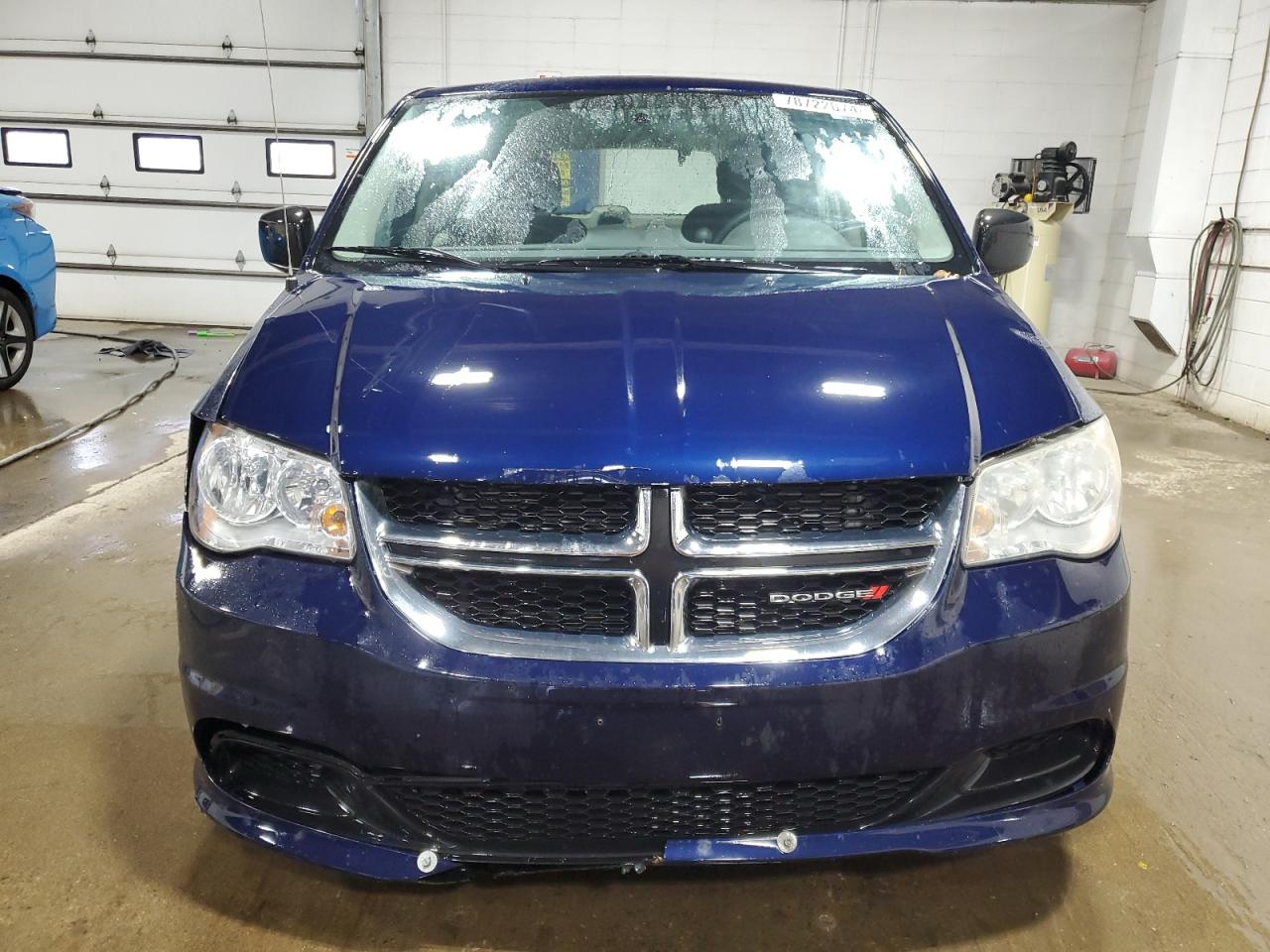 2012 Dodge Caravan VIN 2C4RDGBG1CR216352 Copart auction photo, all over damage thumbnail 5