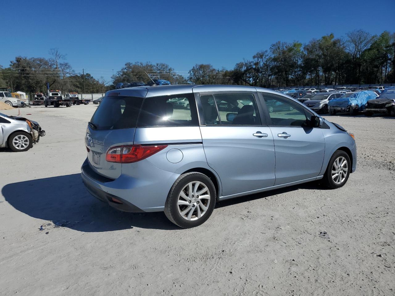 2012 Mazda 5 VIN JM1CW2BLXC0128653 Copart auction photo, front end damage thumbnail 3