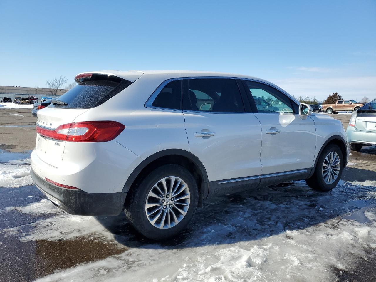 2016 Lincoln MKX VIN 2LMTJ8KR2GBL79130 Copart auction photo, front end damage thumbnail 3