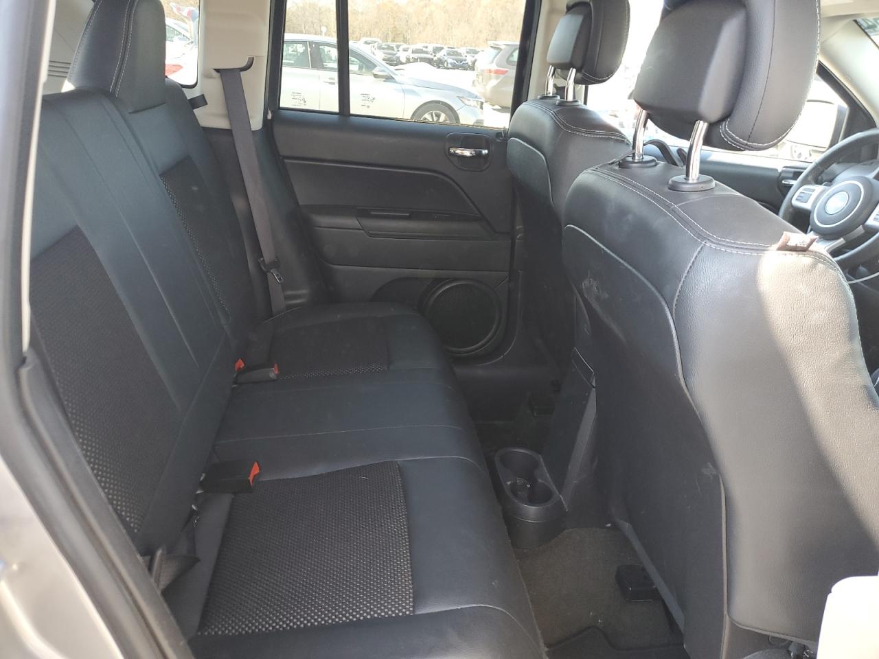 2016 Jeep Compass VIN 1C4NJCBA4GD726540 Copart auction photo, front end / minor dent/scratches damage thumbnail 11