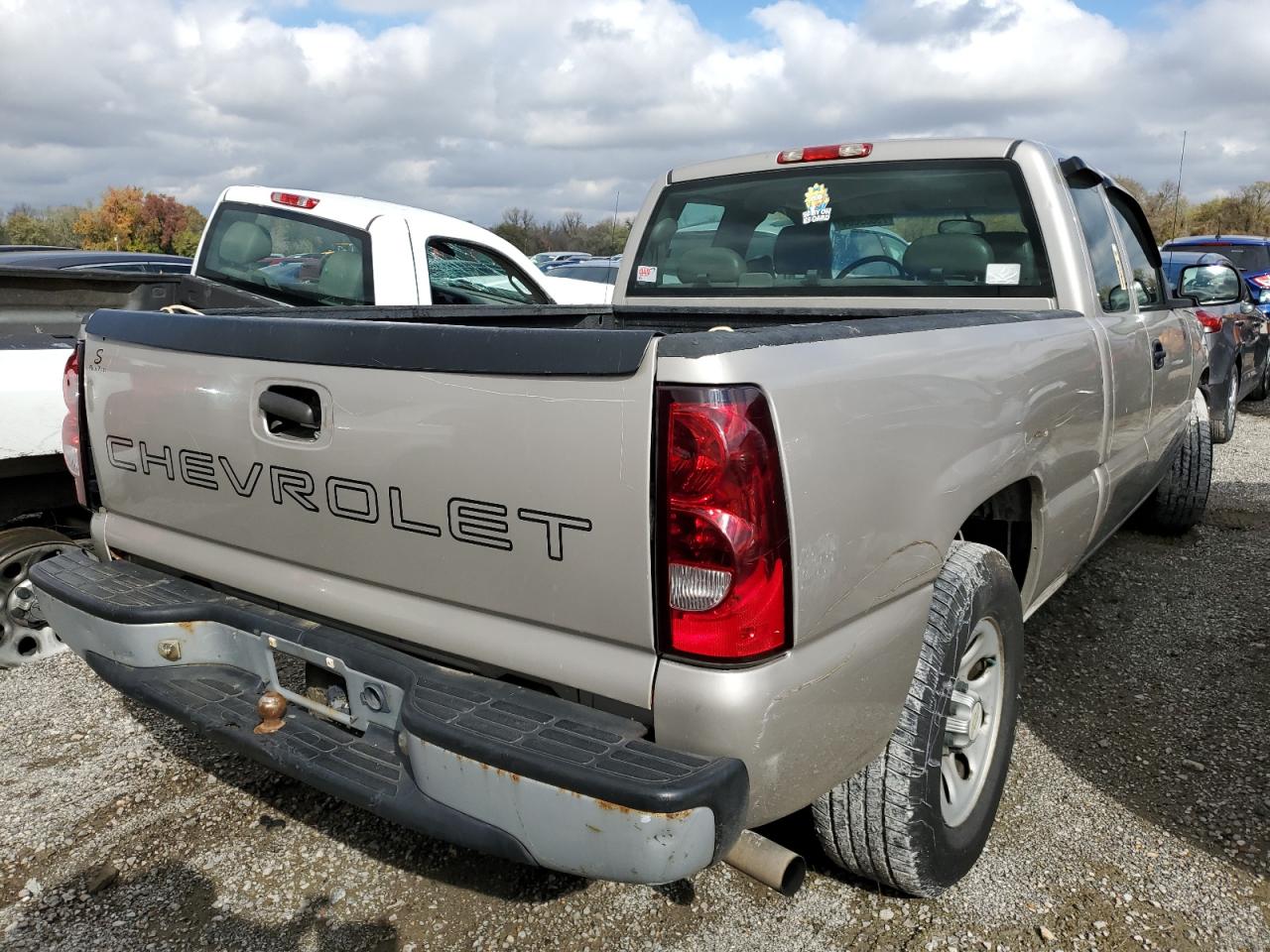 2006 Chevrolet Silverado VIN 1GCEC19X16Z205186 Copart auction photo, side damage thumbnail 3