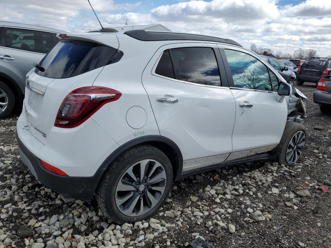 2021 Buick Encore VIN KL4CJESB5MB352257 Copart auction photo, front end damage thumbnail 3