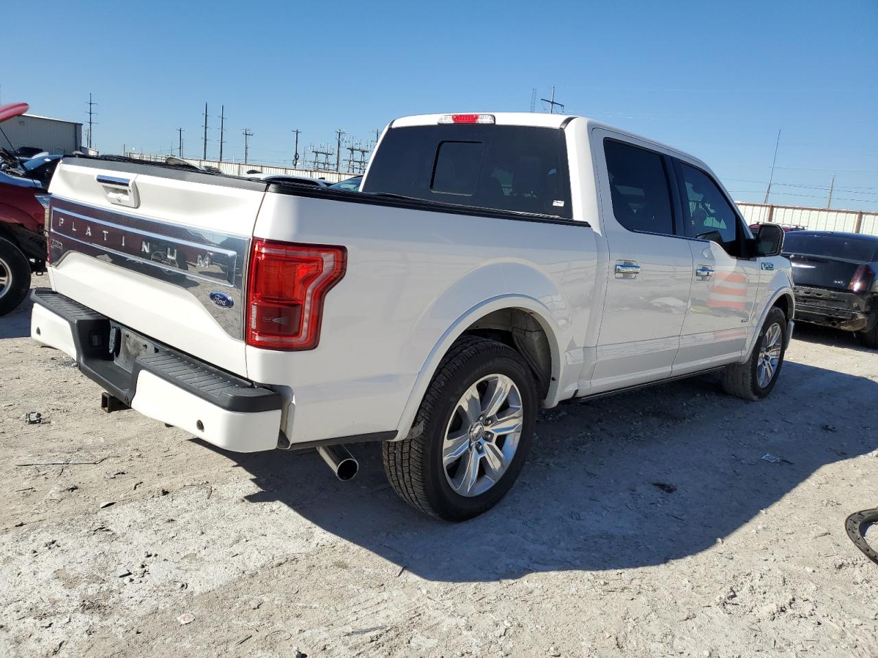 2015 Ford F-150 VIN 1FTEW1CGXFFC06287 Copart auction photo, side / minor dent/scratches damage thumbnail 3