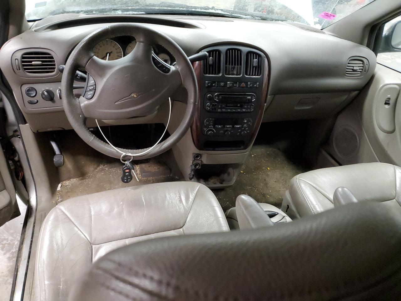 2003 Chrysler Town & Country VIN 2C4GT54L23R192927 Copart auction photo, burn - engine / all over damage thumbnail 8