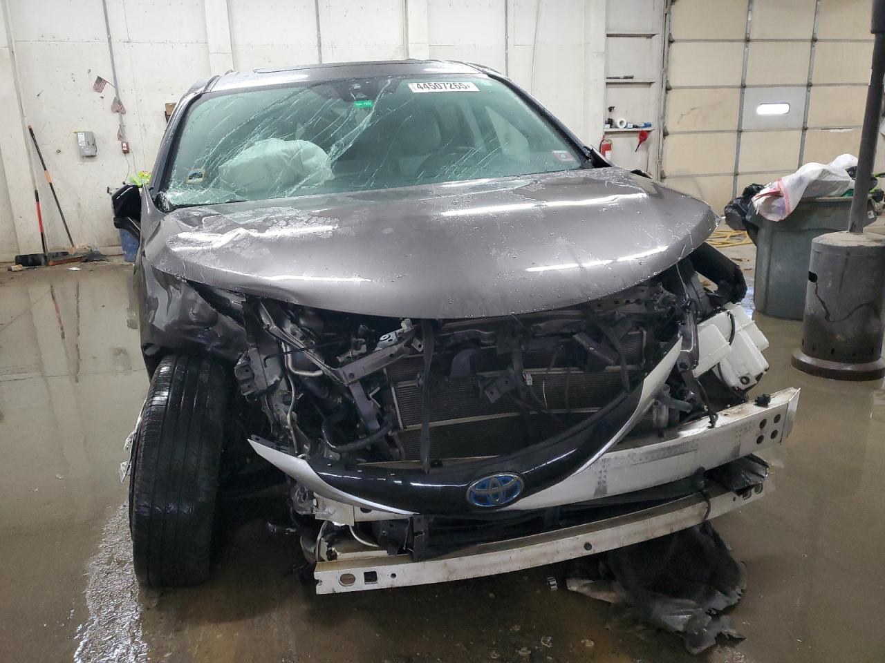 2021 Toyota Sienna VIN 5TDDSKFCXMS010689 Copart auction photo, all over damage thumbnail 5