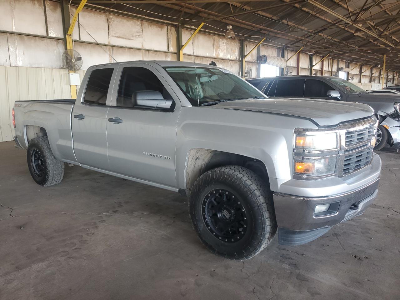 2014 Chevrolet Silverado VIN 1GCRCREC4EZ298559 Copart auction photo, front end damage thumbnail 4