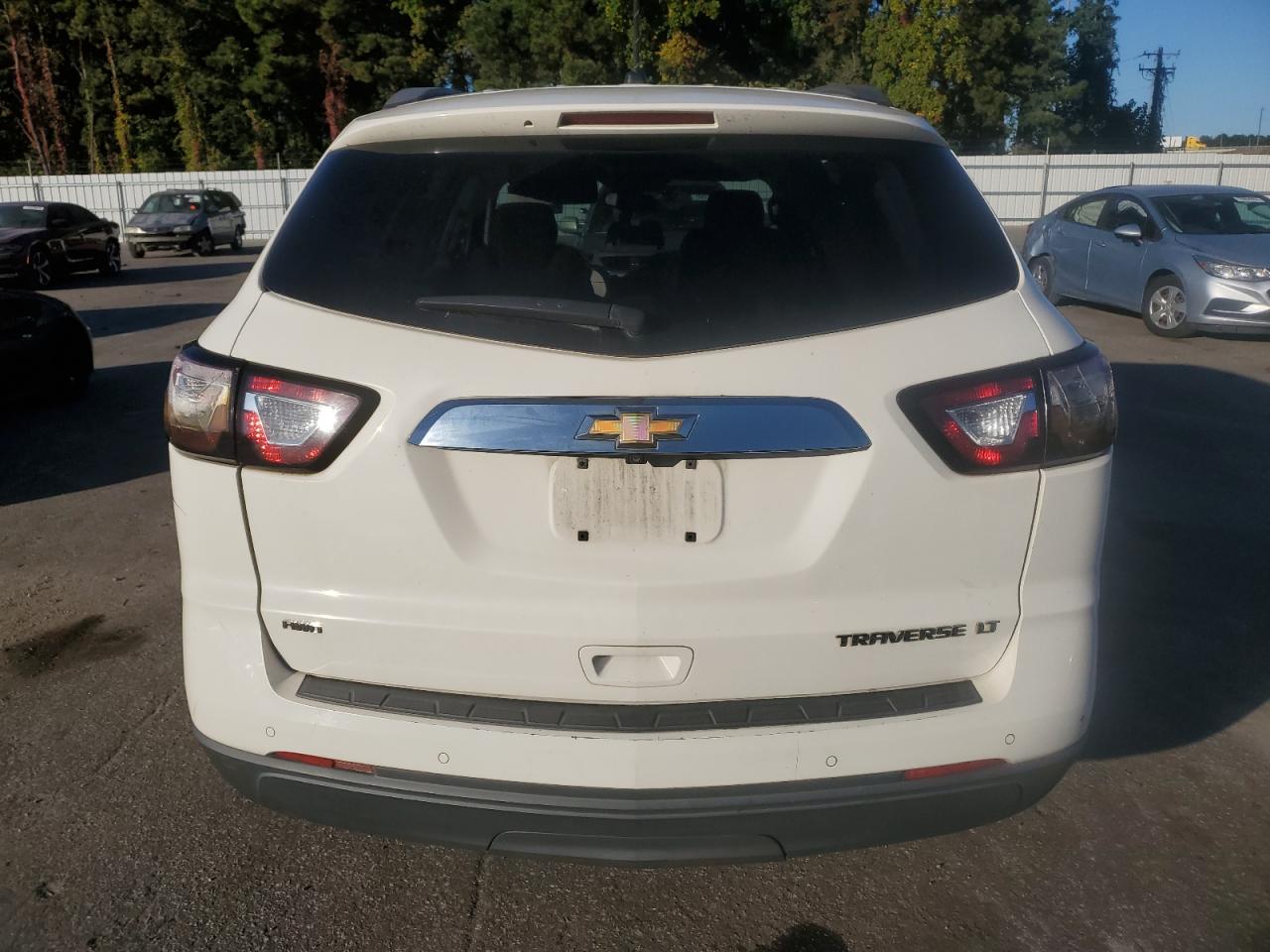 2013 Chevrolet Traverse VIN 1GNKVGKDXDJ100648 Copart auction photo, front end damage thumbnail 6