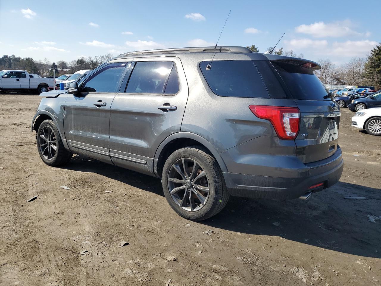 2019 Ford Explorer VIN 1FM5K8D8XKGB03320 Copart auction photo, front end / minor dent/scratches damage thumbnail 2