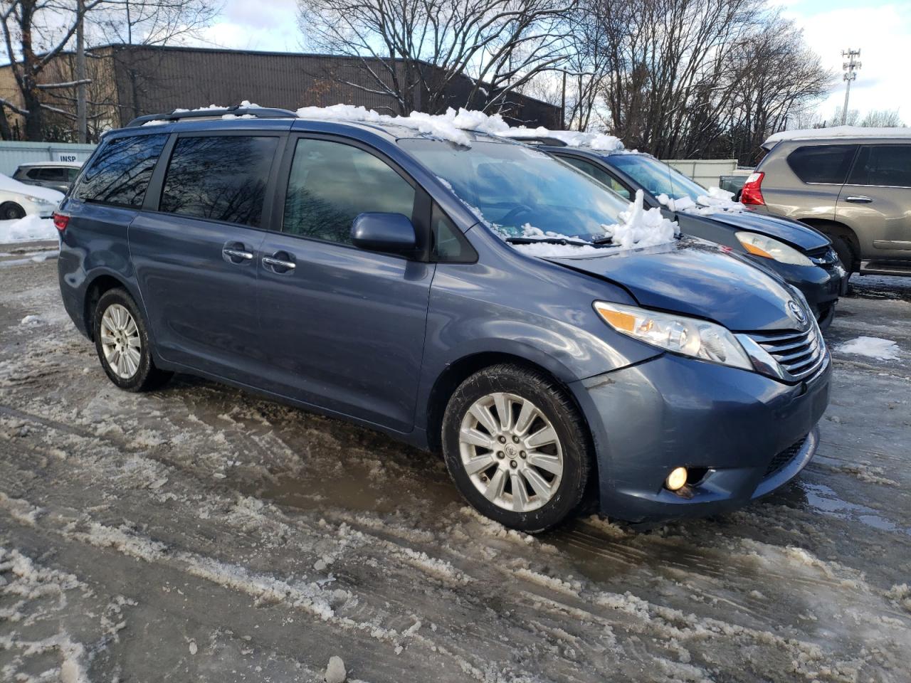 2015 Toyota Sienna VIN 5TDDK3DC9FS119849 Copart auction photo, front end / rear end damage thumbnail 4