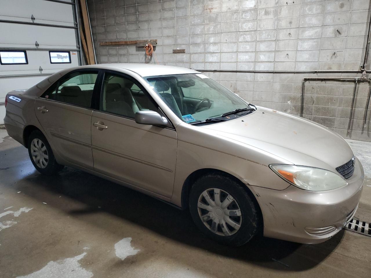 2004 Toyota Camry VIN 4T1BE32K34U888313 Copart auction photo, front end / side damage thumbnail 4