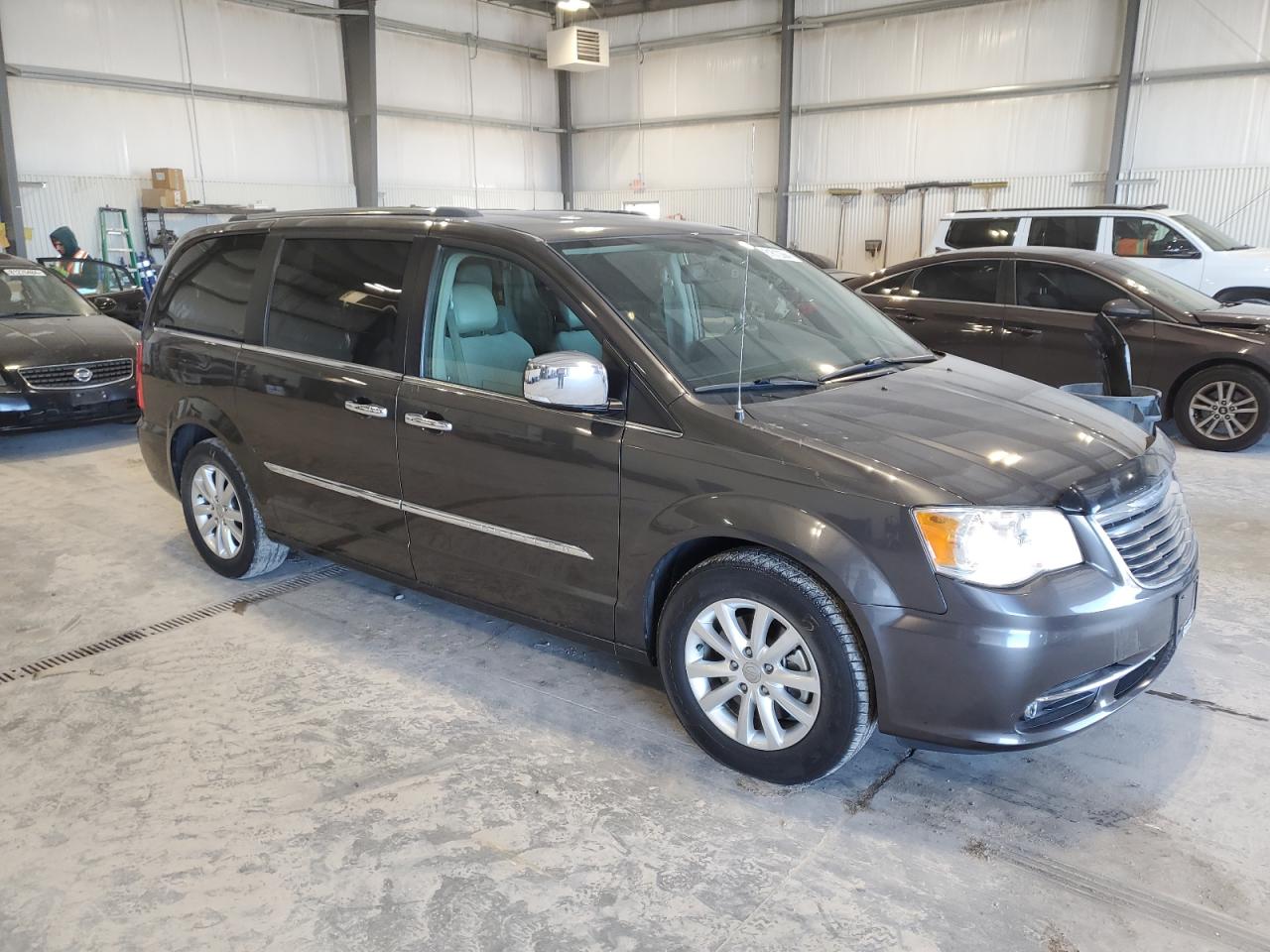 2016 Chrysler Town & Country VIN 2C4RC1GG3GR240005 Copart auction photo, side damage thumbnail 4