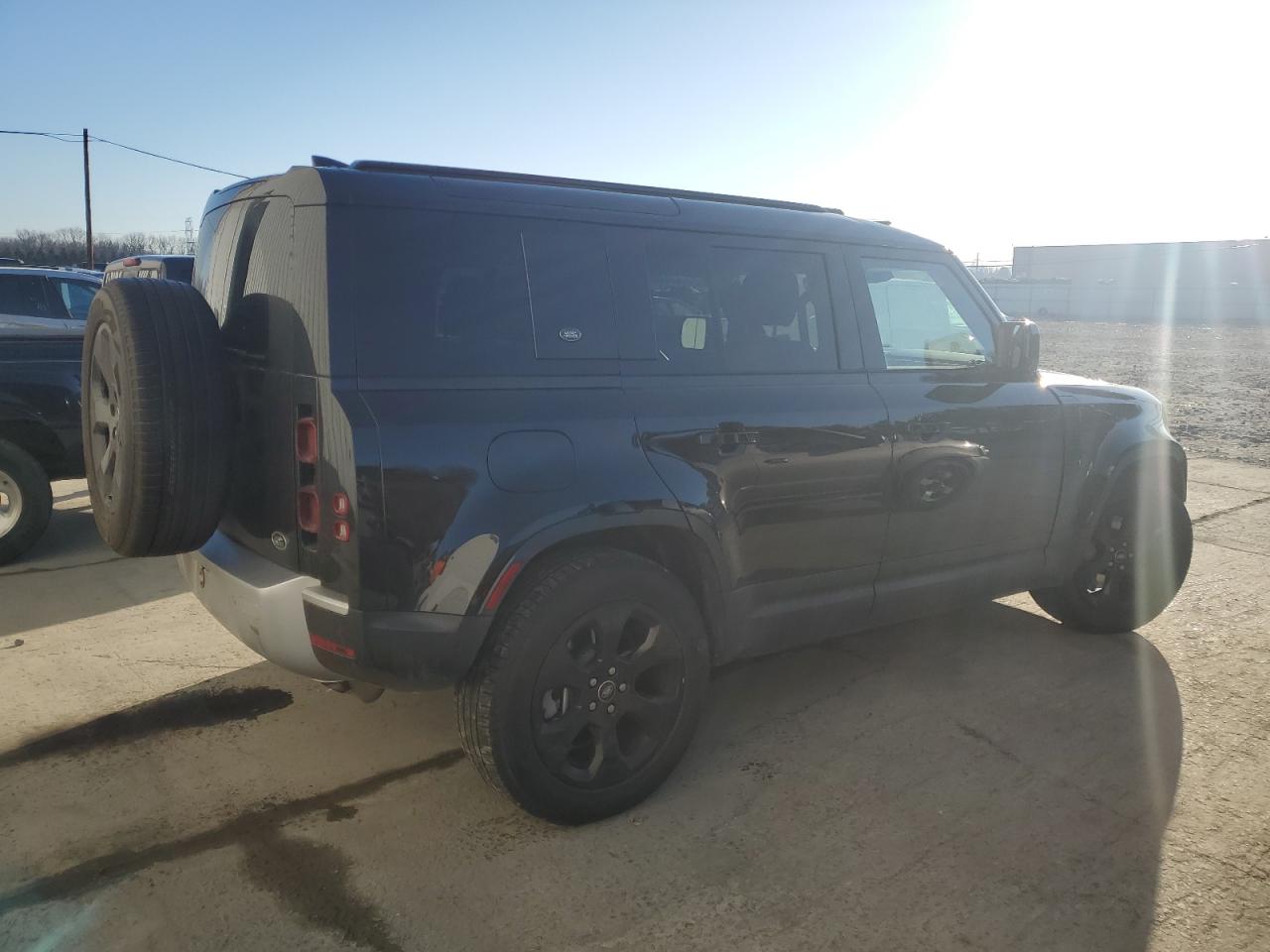 2023 Land Rover Defender VIN SALEPEEU7P2115633 Copart auction photo, top/roof damage thumbnail 3