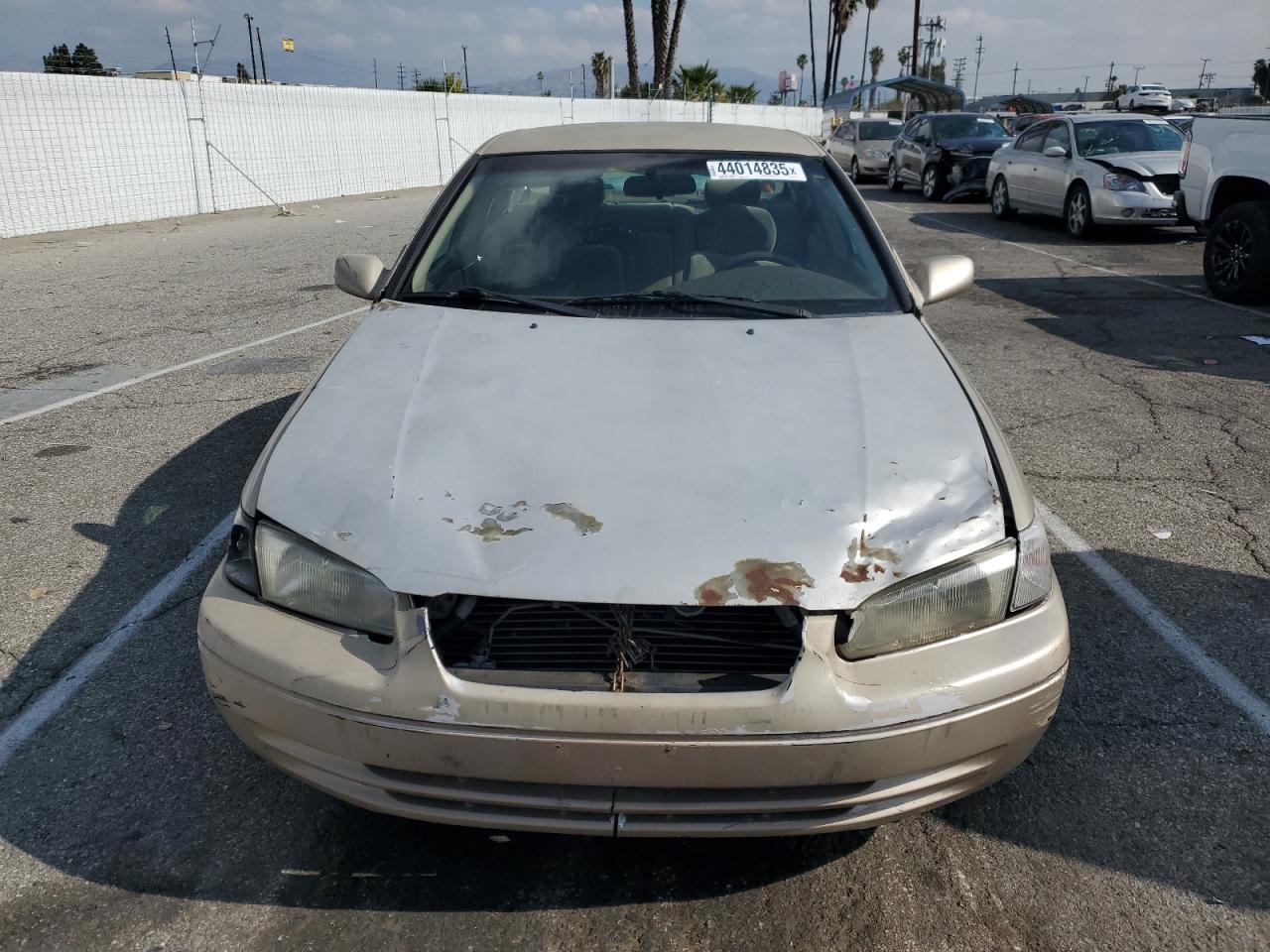 1999 Toyota Camry VIN 4T1BG22K3XU486235 Copart auction photo, front end / minor dent/scratches damage thumbnail 5
