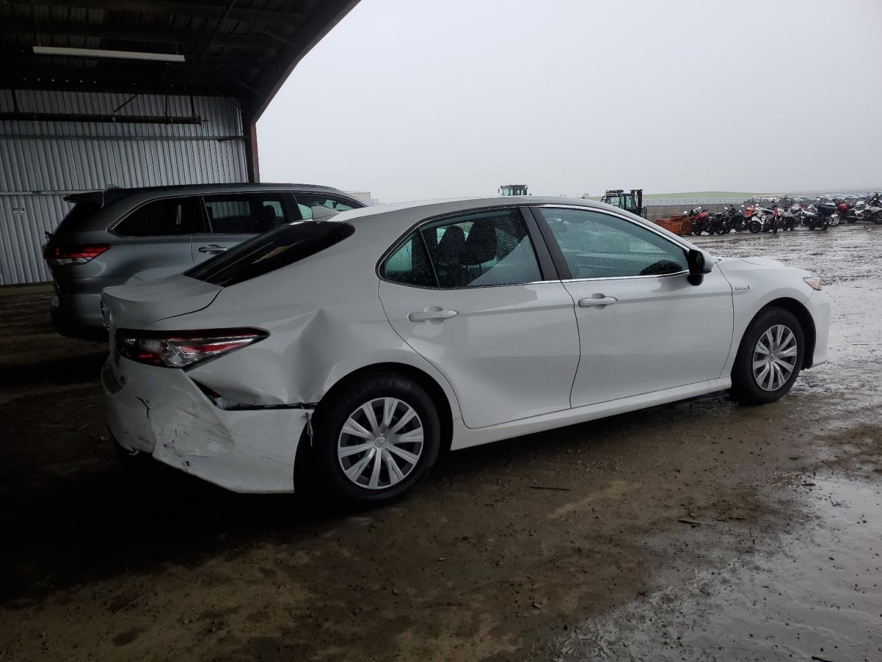 2020 Toyota Camry VIN 4T1C31AK3LU529137 Copart auction photo, rear end damage thumbnail 3