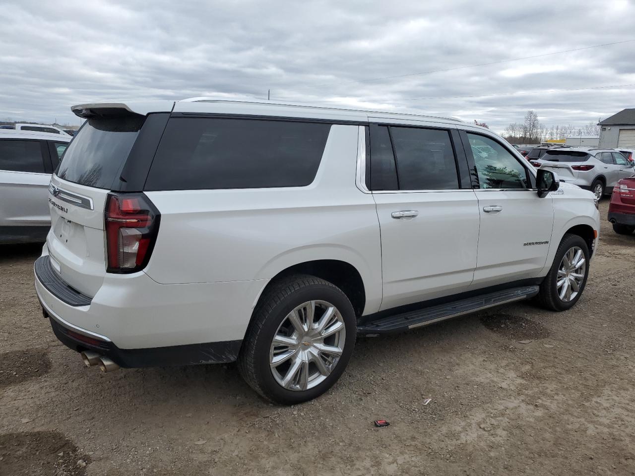 2021 Chevrolet Suburban VIN 1GNSKGKL1MR383586 Copart auction photo, undercarriage / undercarriage damage thumbnail 3