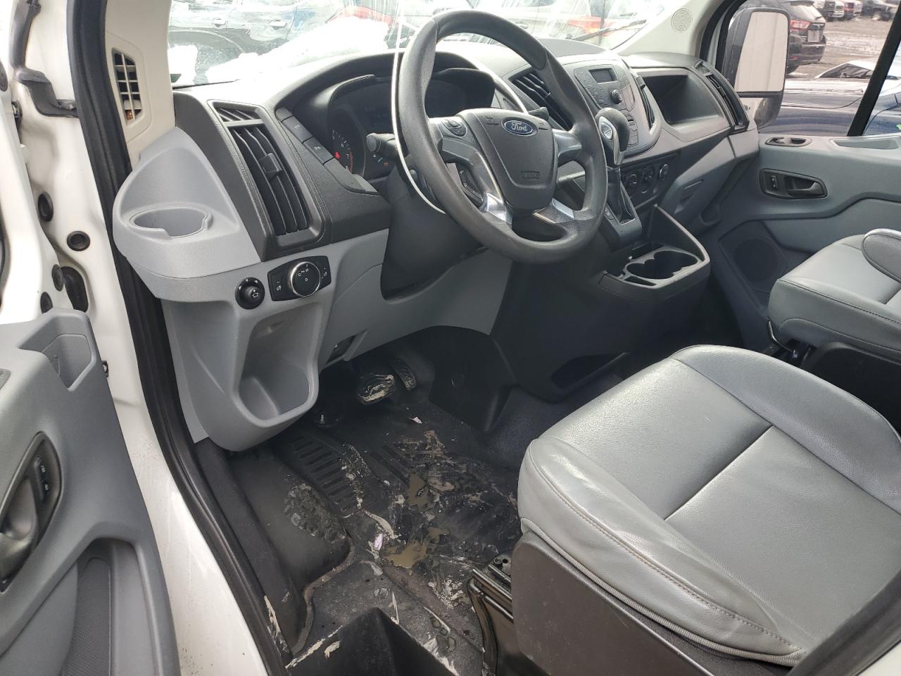 2015 Ford Transit VIN 1FTCR2CMXFKA93247 Copart auction photo, normal wear / minor dent/scratches damage thumbnail 8