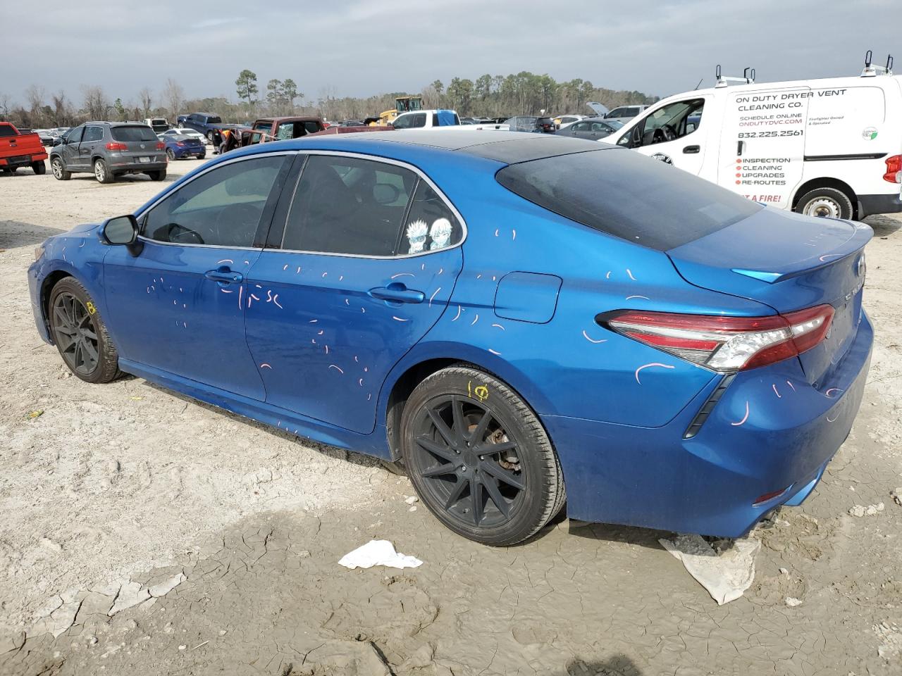 2018 Toyota Camry VIN 4T1B61HK5JU126993 Copart auction photo, side / minor dent/scratches damage thumbnail 2
