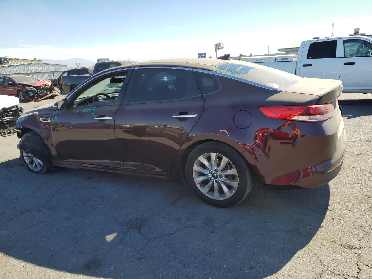 2018 KIA Optima VIN 5XXGT4L38JG263047 Copart auction photo, front end damage thumbnail 2