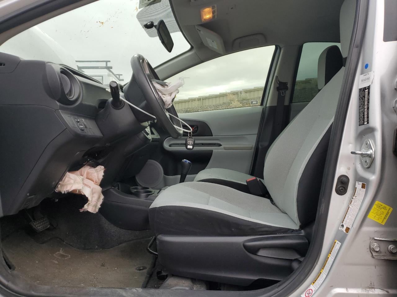 2014 Toyota Prius VIN JTDKDTB32E1068565 Copart auction photo, front end / minor dent/scratches damage thumbnail 7