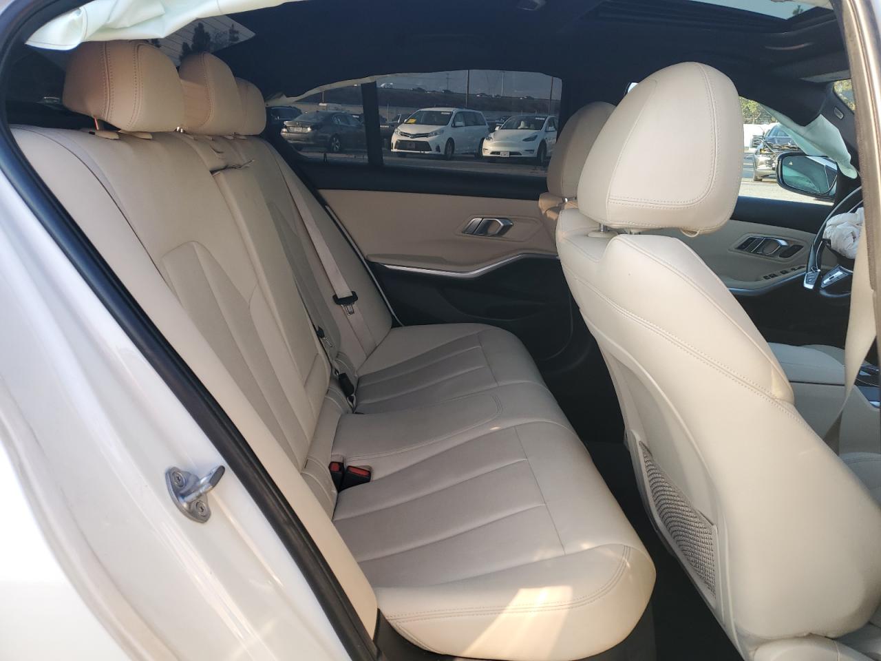 2020 BMW 3er VIN 3MW5R1J04L8B21380 Copart auction photo, front end damage thumbnail 11