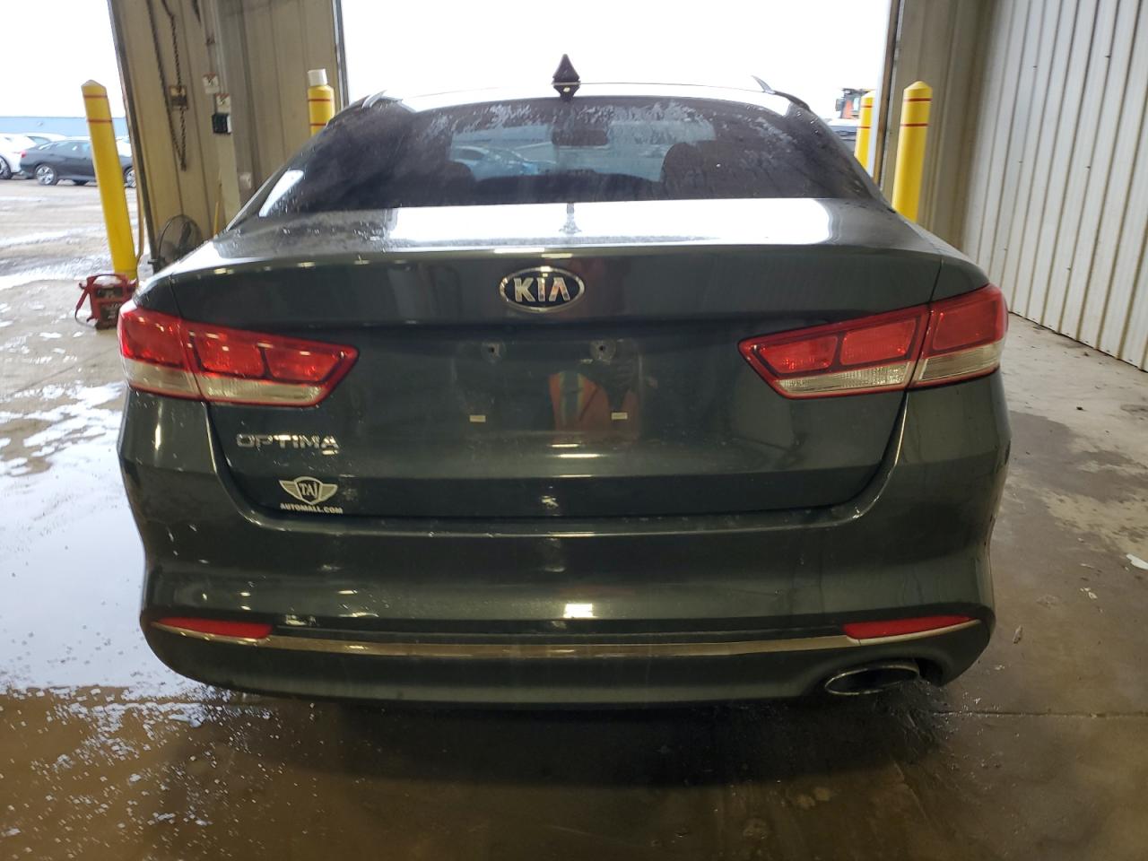 2016 KIA Optima VIN 5XXGT4L30GG010295 Copart auction photo, front end damage thumbnail 6