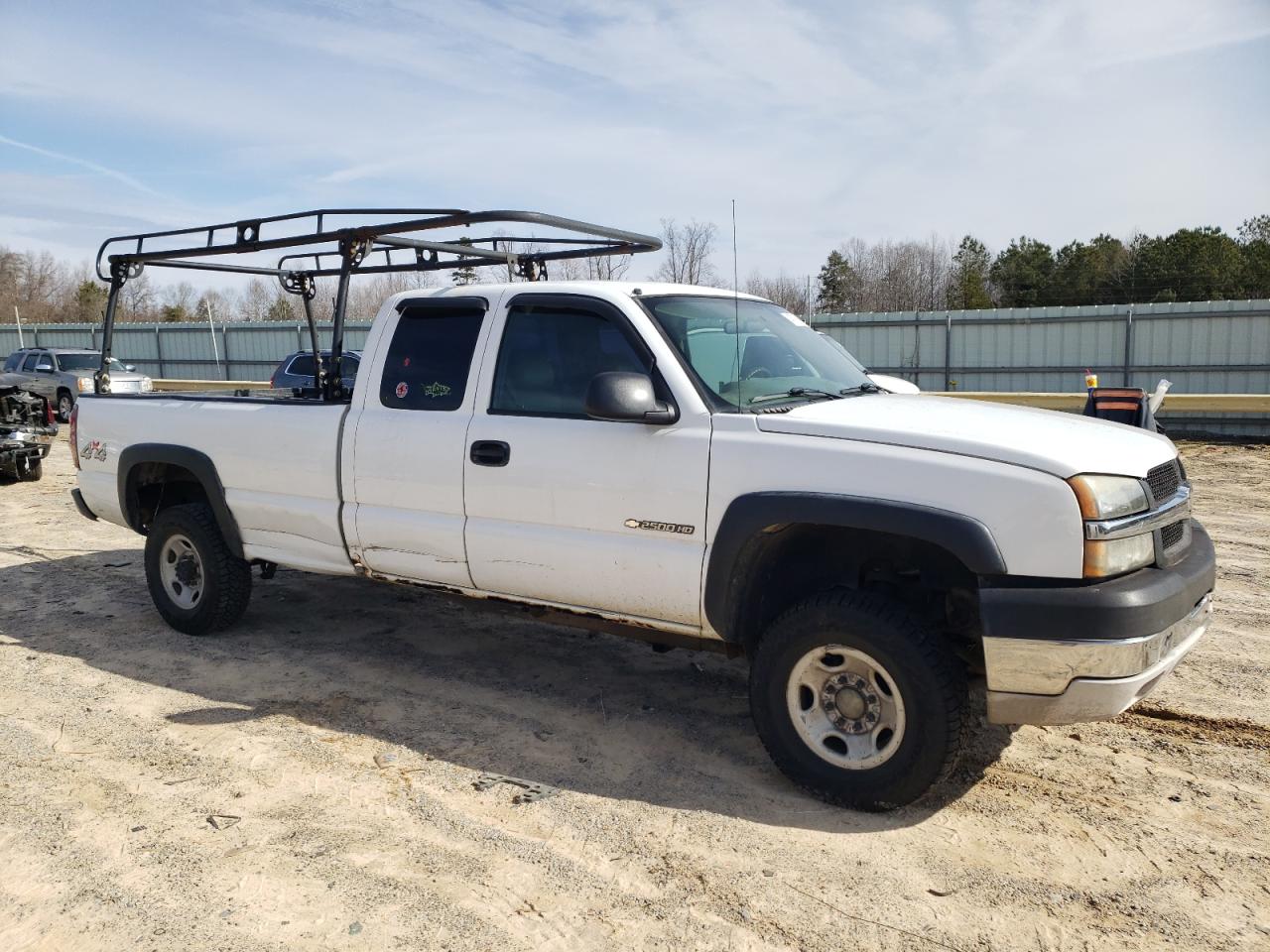 2004 Chevrolet Silverado VIN 1GCHK29U94E283442 Copart auction photo, all over / undercarriage damage thumbnail 4