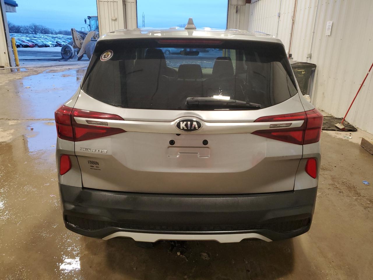 2021 KIA Seltos VIN KNDEPCAA1M7104942 Copart auction photo, front end damage thumbnail 6