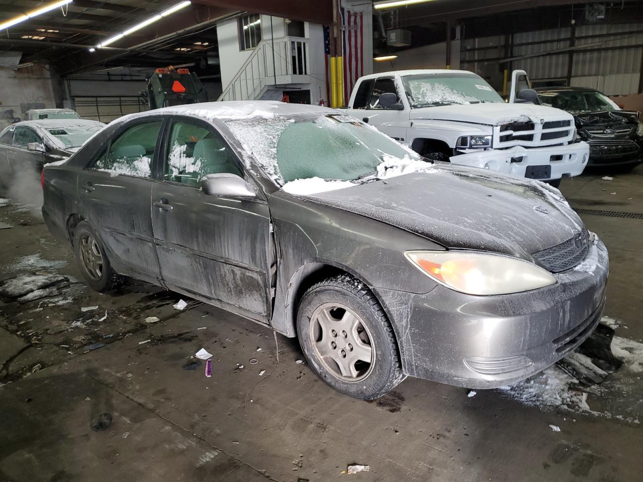 2002 Toyota Camry VIN 4T1BF32K72U534871 Copart auction photo, front end damage thumbnail 4
